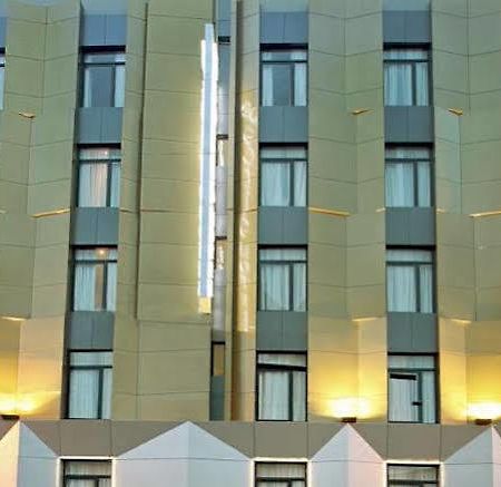 ג'קרטה Sotis Hotel מראה חיצוני תמונה