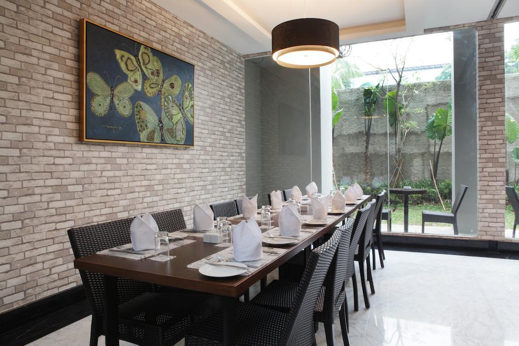 ג'קרטה Sotis Hotel מראה חיצוני תמונה