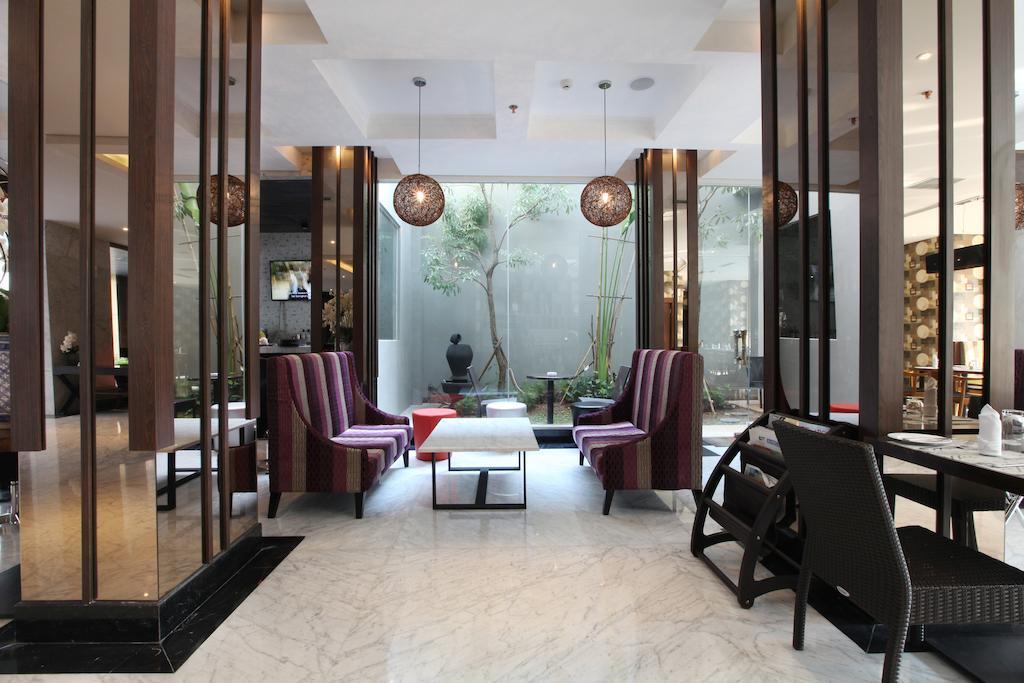ג'קרטה Sotis Hotel מראה חיצוני תמונה