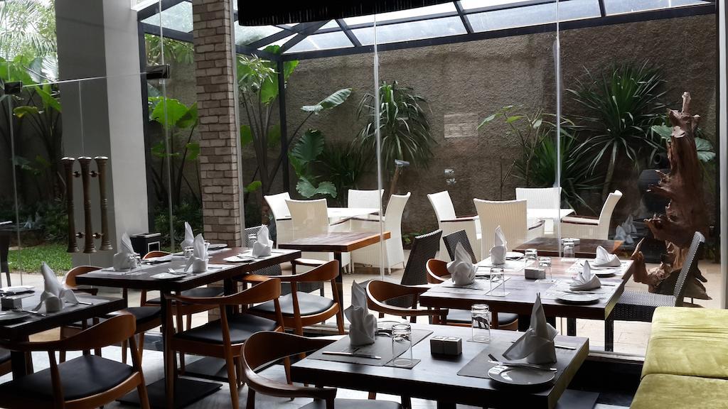 ג'קרטה Sotis Hotel מראה חיצוני תמונה