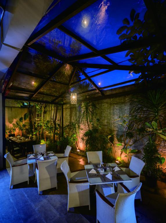 ג'קרטה Sotis Hotel מראה חיצוני תמונה